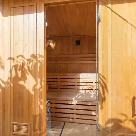 My Island Escape - Sea Views - Private Pool, Sauna فيلة *