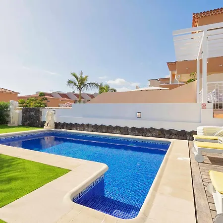 فيلة My Island Escape - Sea Views - Private Pool, Sauna *