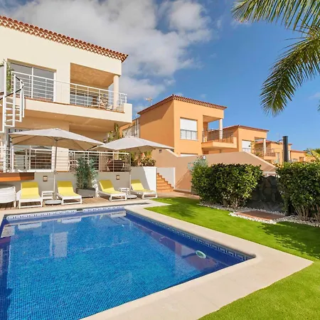 فيلة My Island Escape - Sea Views - Private Pool, Sauna