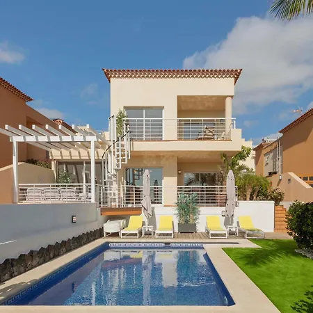 My Island Escape - Sea Views - Private Pool, Sauna * بويرتو دي سانتياغو