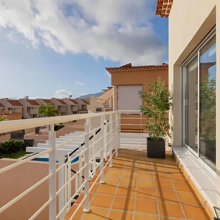 빌라 My Island Escape - Sea Views - Private Pool, Sauna *